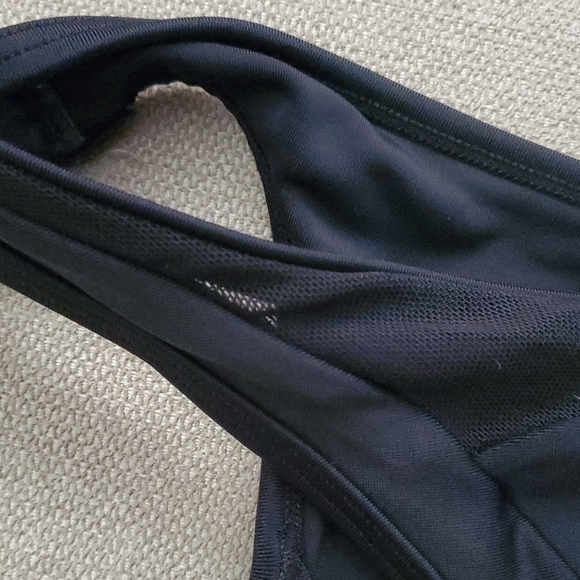 vull sport sports bra - Picture 4 of 4